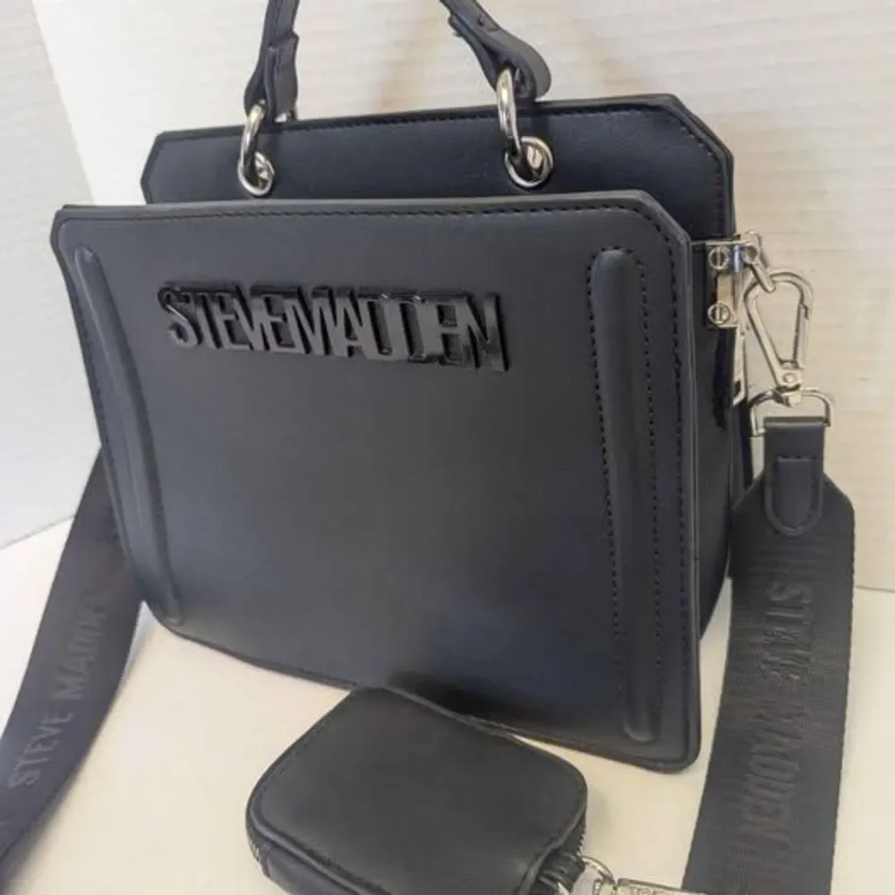Steve Madden Bevelyn Black Crossbody Bag Purse for Her 9x7x5